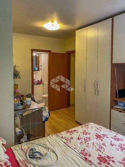 Apartamento 2 dorm no bairro Praia de Belas - Porto Alegre