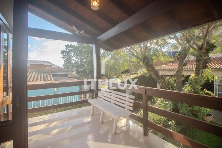 Casa, 230 M², Venda, Semi Mobiliada, 3 Dormitórios, Suite, 3 Banheiros, 4 Vagas Estacionamento, PUC,