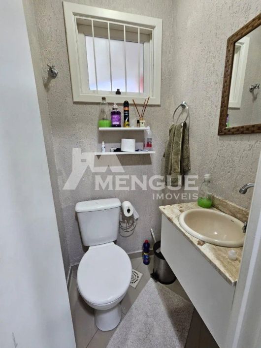 Casa residencial com 3 dormitórios e 2 vagas em condomínio à venda no bairro Ecoville em Porto Alegr