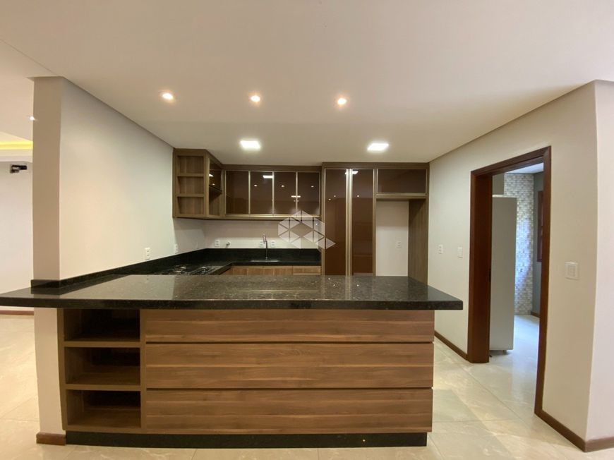 Belíssima casa nova com 235m² de área construída, perfeita para a sua família!