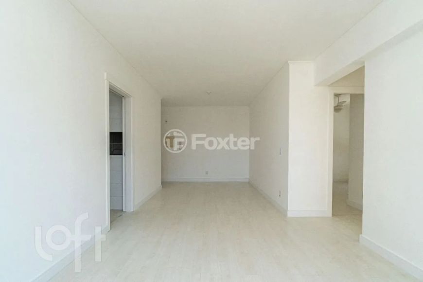 Apartamento à venda com 2 dormitórios e 2 vagas no bairro Menino Deus - Porto Alegre - RS