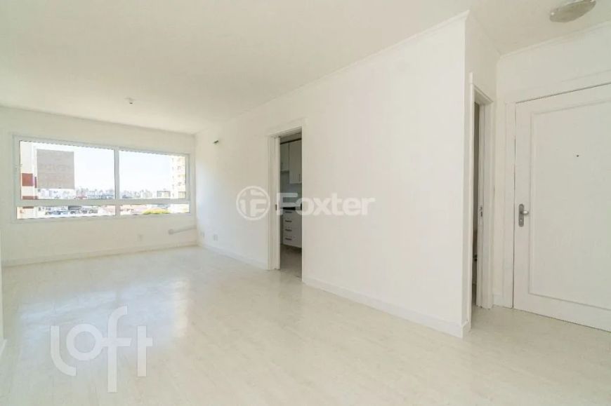 Apartamento à venda com 2 dormitórios e 2 vagas no bairro Menino Deus - Porto Alegre - RS