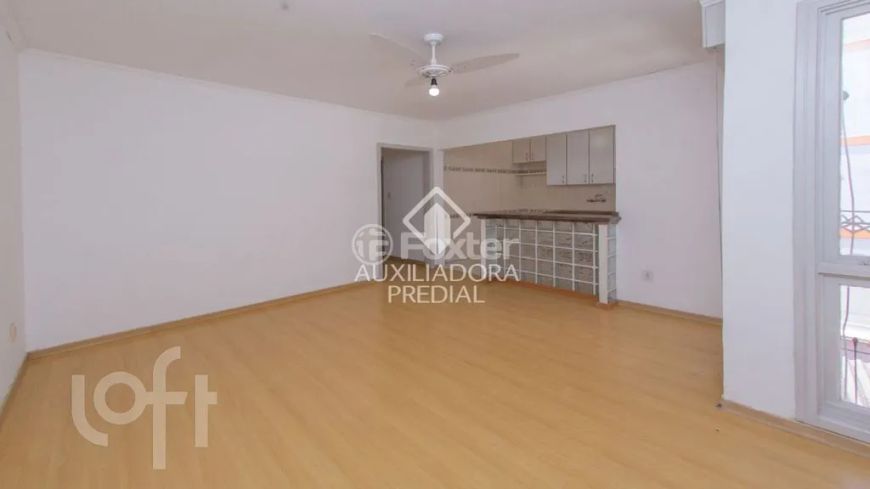 Apartamento à venda com 2 dormitórios e 1 vaga no bairro Partenon - Porto Alegre - RS