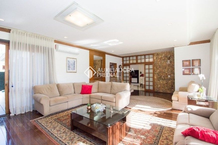 CASA TÉRREA NA VILA ASSUNÇÃO