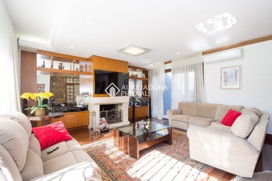 CASA TÉRREA NA VILA ASSUNÇÃO