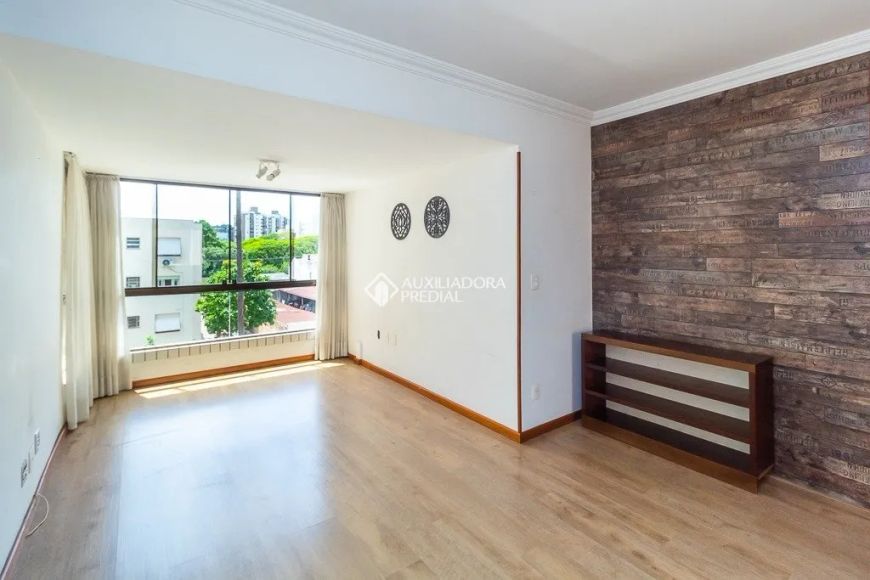Apartamento com 2 quartos, 1 vaga de garagem no Menino Deus - Porto Alegre - RS