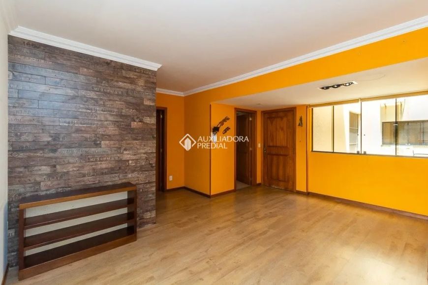 Apartamento com 2 quartos, 1 vaga de garagem no Menino Deus - Porto Alegre - RS
