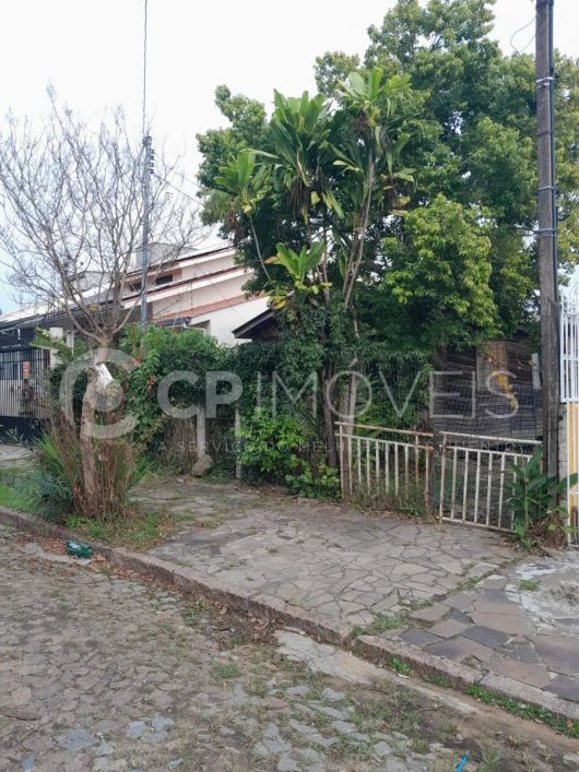 Terreno em Porto Alegre, no bairro Jardim Sabará, à venda.