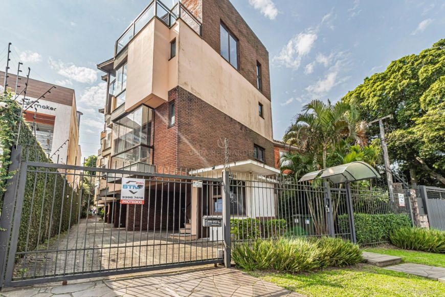 Casa em Condomínio no bairro Vila Assunção