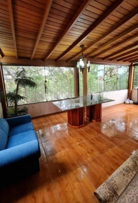 Apartamento cobertura à venda no Jardim Lindóia com 3 dormitórios e 213 m².