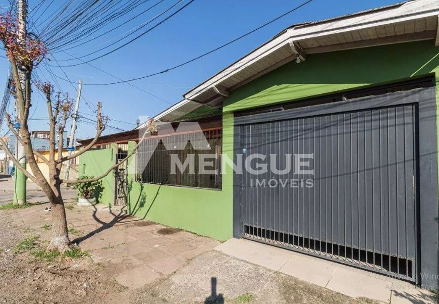 Casa com 2 dormitórios e 1 vaga de garagem à venda no Bairro Sarandi, com 120,00m² por R$ 240.000,00