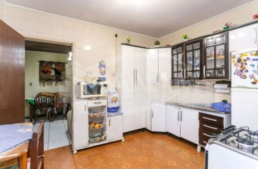 Casa/Sobrado em Jardim Floresta com 180 m² , 3 quarto(s) , 1 suíte(s) , 2 vaga(s).
