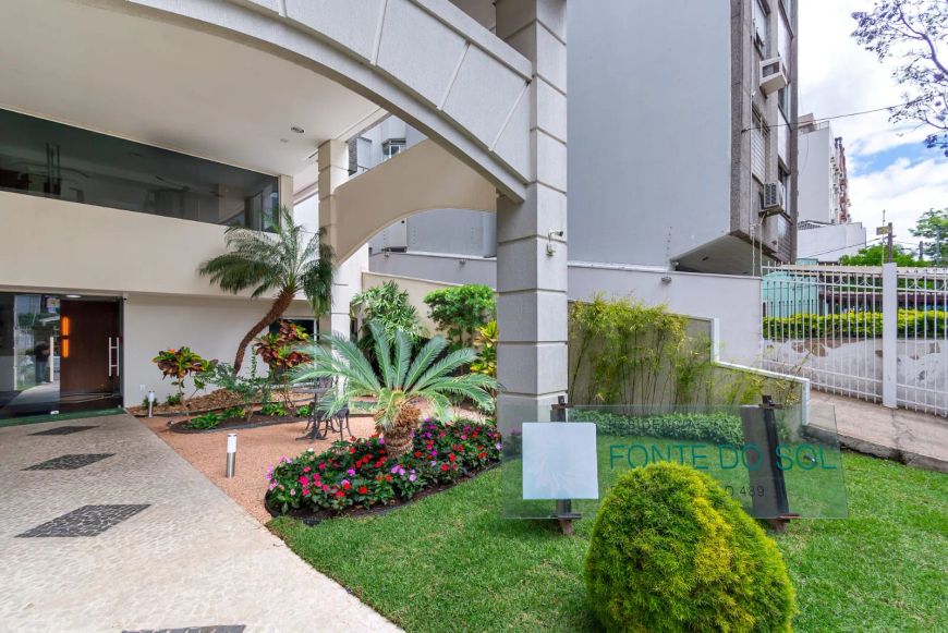 02 Dorm. Menino Deus. André Belo Imóveis vende apartamento de 73m².