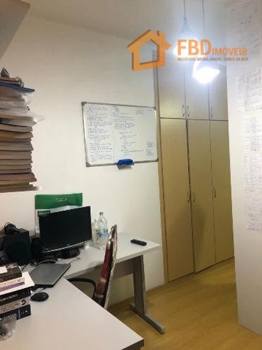 FBD IMÓVEIS-RS anuncia apartamento na rua Duque de Caxias no Centro Histórico de Porto Alegre RS