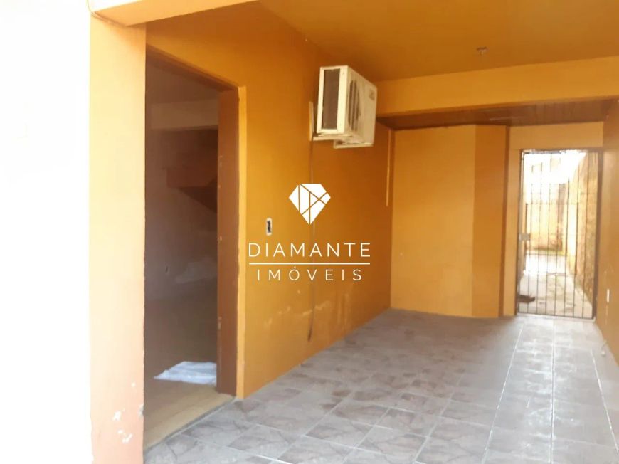 CASA 3D COM SUÍTE E PÁTIO NO BAIRRO HÍPICA
