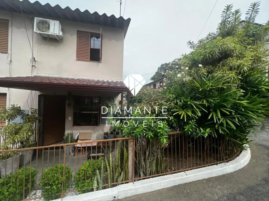 CASA EM CONDOMÍNIO 2D COM PÁTIO NA VILA NOVA