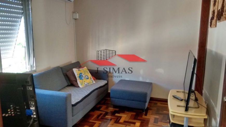 Apartamento (Padrão), com 1 quartos e 1 banheiros à Venda, 40 m² em Porto Alegre/RS
