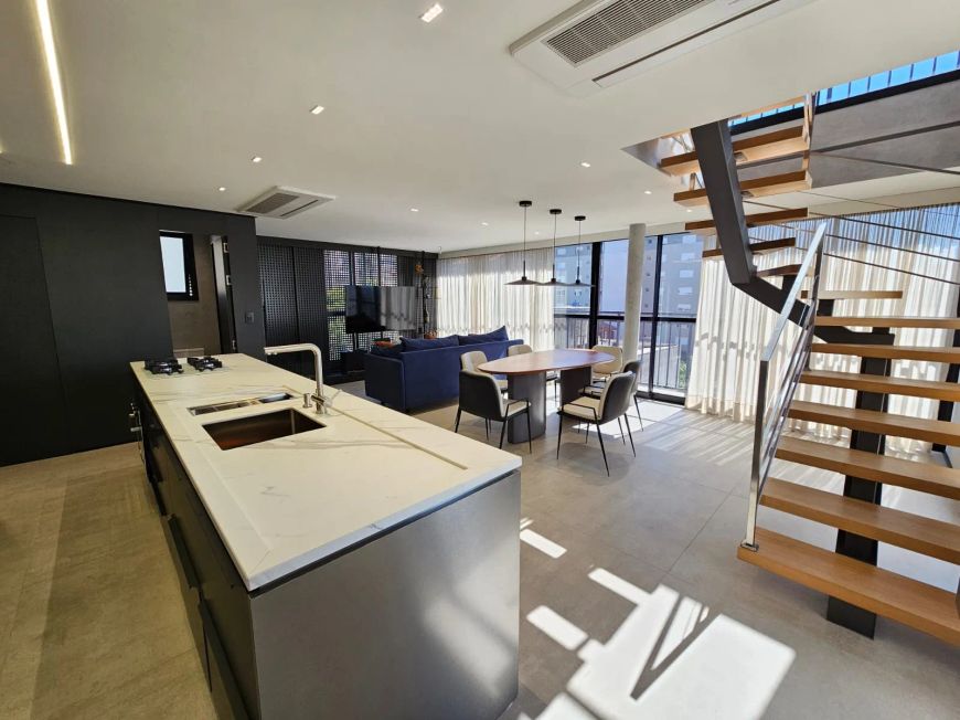 Duplex para venda com 122 metros quadrados, 2 Suítes no Mont Serrat - Porto Alegre - RS