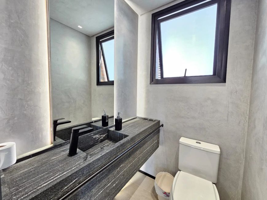 Duplex para venda com 122 metros quadrados, 2 Suítes no Mont Serrat - Porto Alegre - RS