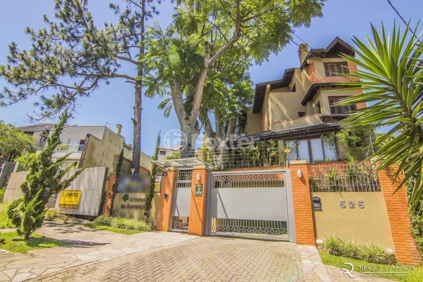 Sobrado para venda com 292 metros quadrados com 3 quartos em Vila Assunção - Porto Alegre - RS