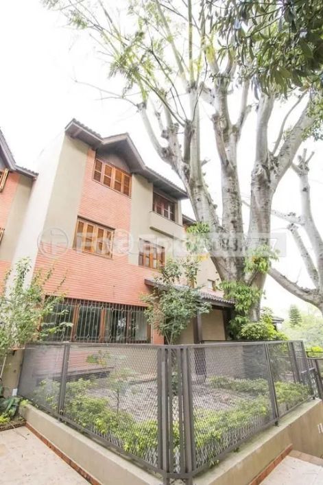 Sobrado para venda com 292 metros quadrados com 3 quartos em Vila Assunção - Porto Alegre - RS