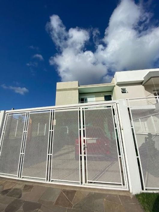 Casa para Venda - 137m², 3 dormitórios, sendo 1 suites, 2 vagas - Hípica