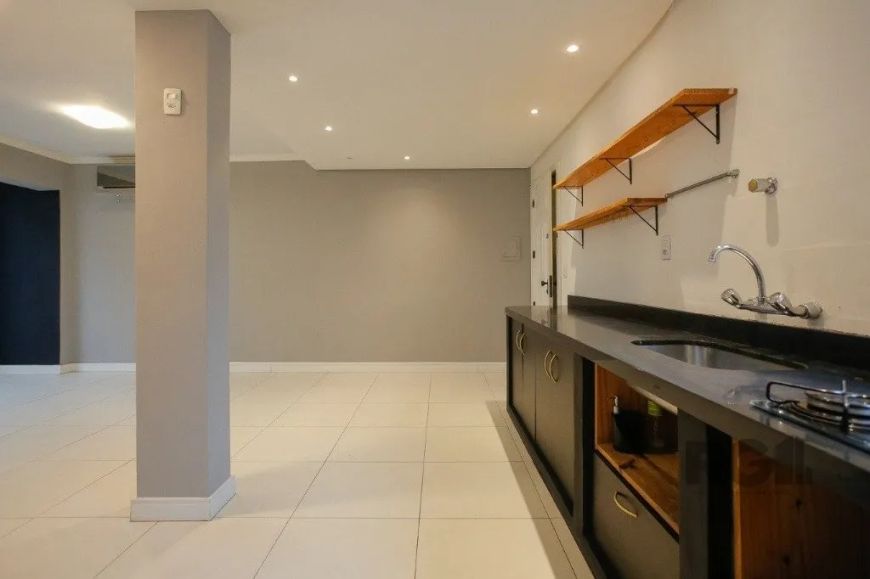 Apartamento Duplex Garden, com 2 dormitórios, 2 banheiros, semi-mobiliado, área de serviço, sacada,