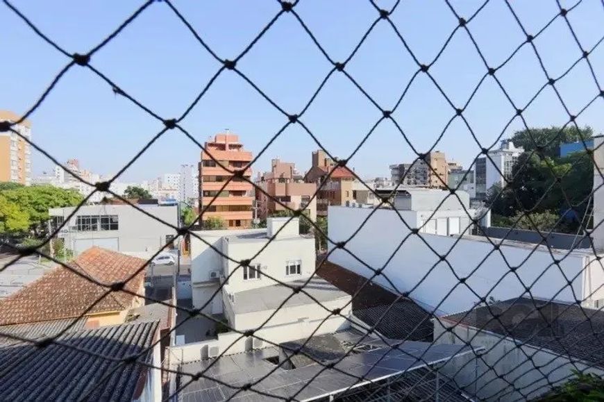 Excelente cobertura com 3 quartos, sendo 2 no andar principal e 1 no andar superior, 1 vaga coberta