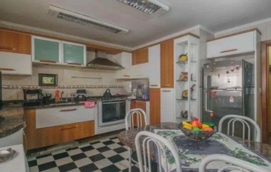 APARTAMENTO 3 DORMITÓRIOS COM GARAGEM NO BAIRRO JARDIM PLANALTO