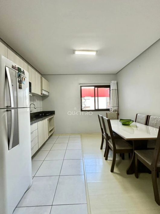 Apartamento mobiliado e com muito sol no Santa Lúcia