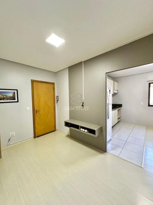 Apartamento mobiliado e com muito sol no Santa Lúcia