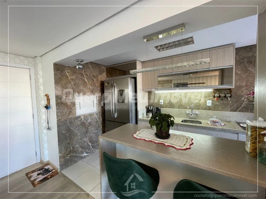 Apartamento semimobiliado no Villagio Iguatemi