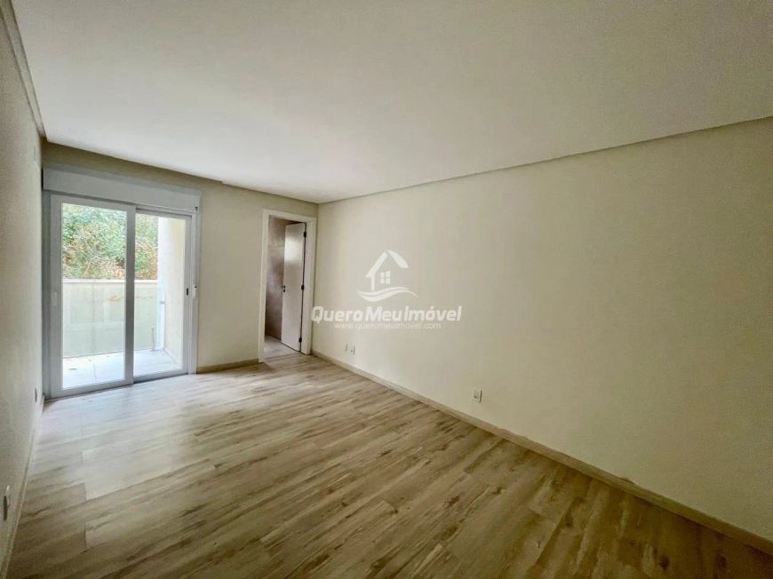 Sobrado à venda no bairro Vinhedos