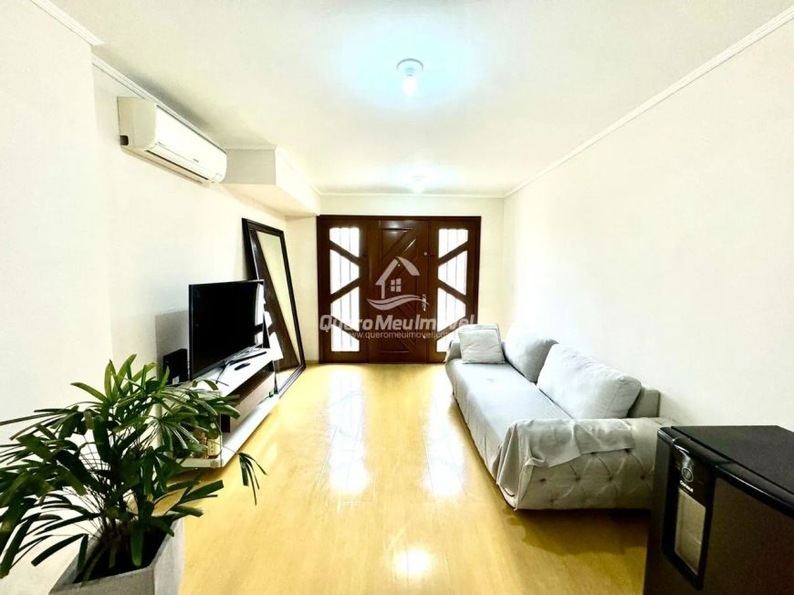 Casa à venda no bairro Santa Catarina