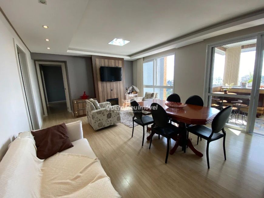 Apartamento com 3 Suítes em Lourdes