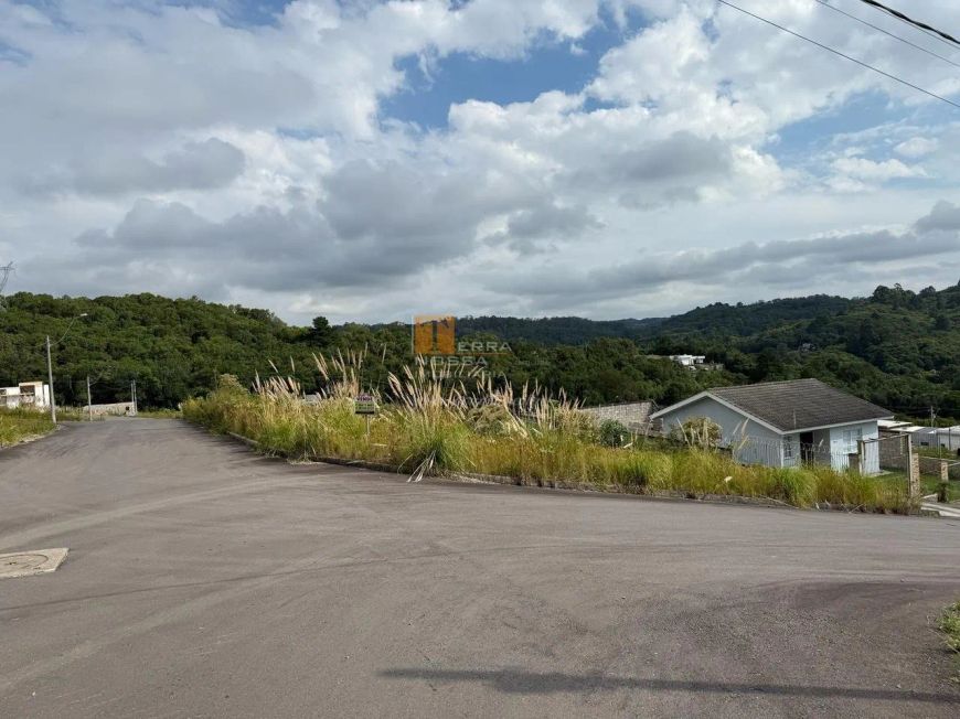 Terreno 423m² á venda no São Giácomo em Caxias do Sul-RS