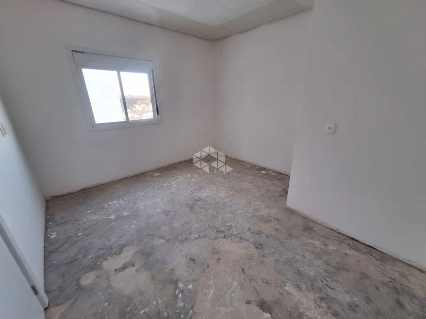 Apartamento em Colina Sorriso