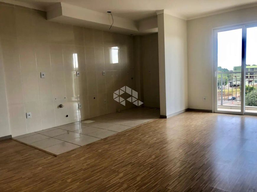 Apartamento em Desvio Rizzo