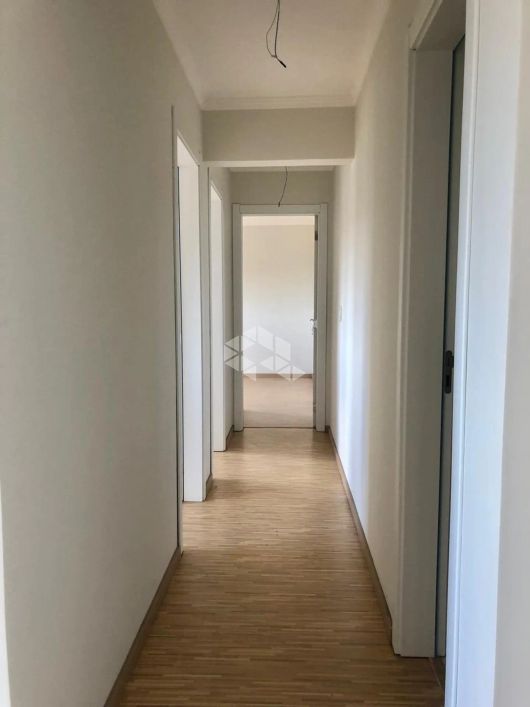 Apartamento em Desvio Rizzo
