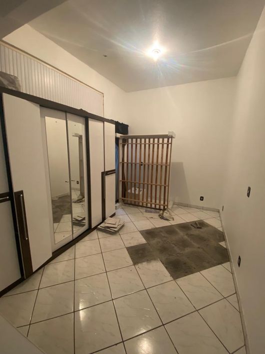 CASA PARA LOCAÇÃO E VENDA NO BAIRRO DE LAZZER COMPOSTA POR 3 DORMI.|SALA E COZINHA|ÁREA DE SERVIÇO
