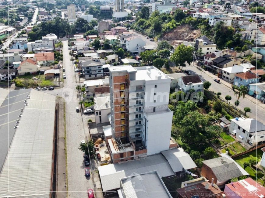 Apartamento com 3 dormitórios a venda em caxias