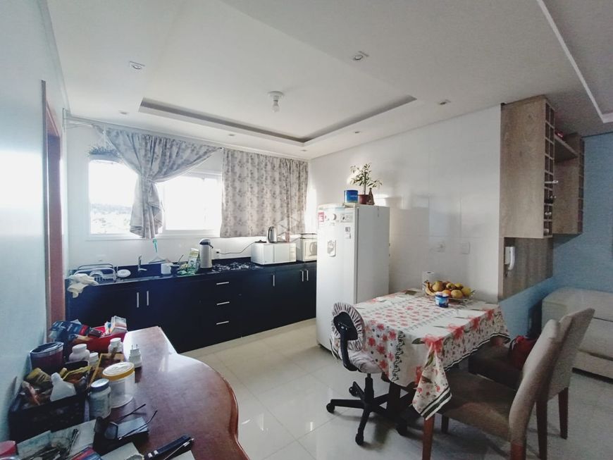 Apartamento de143m com 3 quartos e uma suíte com banheira 2 vagas de garagem no Santa Lucia, com amp