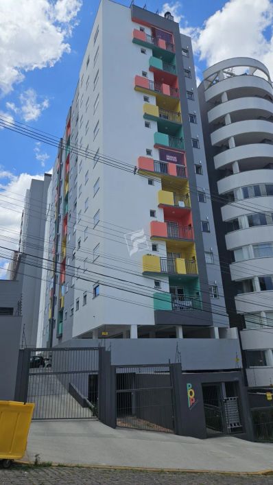 FULCHER IMÓVEIS Vende: Apartamento no Panazzolo com 2 dormitórios (sendo 01 suíte), sacada com churr