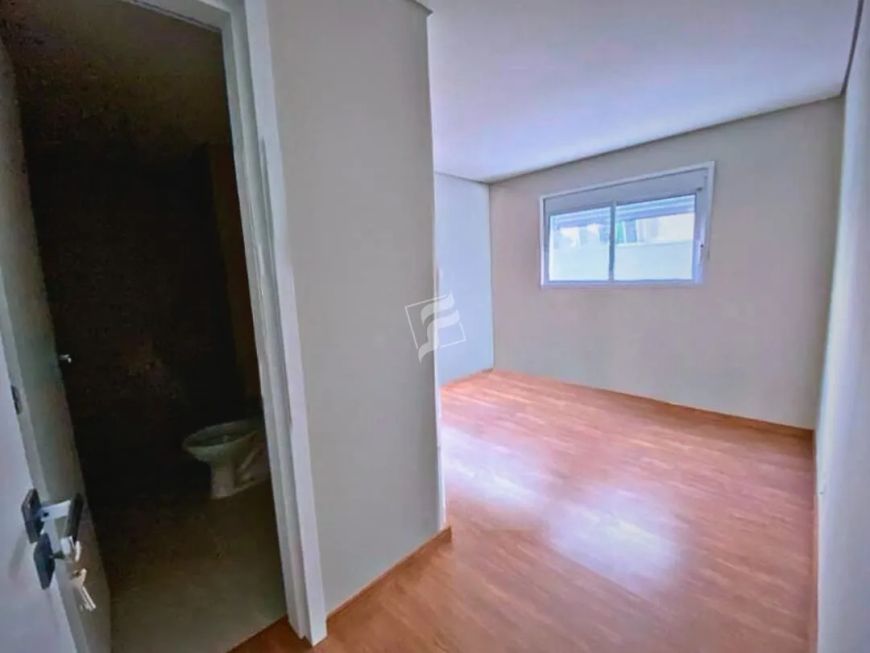 FULCHER IMÓVEIS Vende: Apartamento no Panazzolo com 2 dormitórios (sendo 01 suíte), sacada com churr