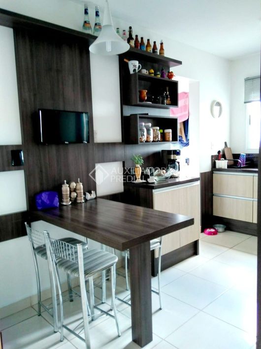 Apartamento semi mobiliado no Madureira