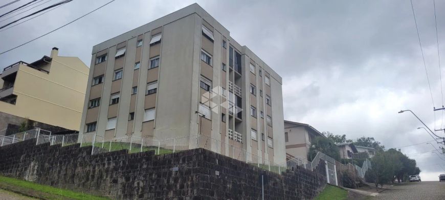 Apartamento em Colina Sorriso