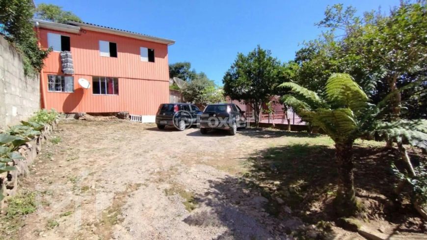 Casa à venda Rua Cambará do Sul, Kayser - Caxias do Sul