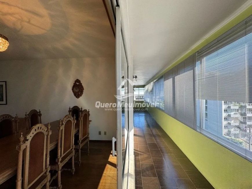 Apartamento 3 dormitórios no Exposição