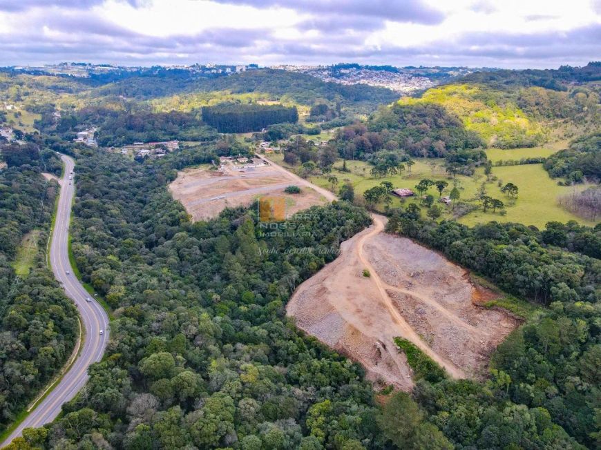 Terreno 348m² á venda no Parada Cristal em Caxias do Sul-RS