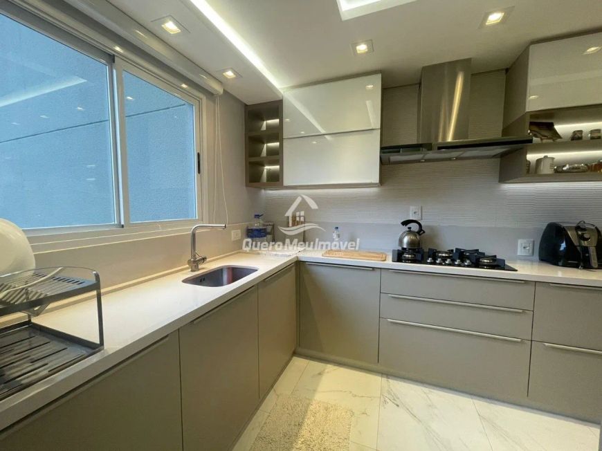 Apartamento mobiliado à venda no Madureira.